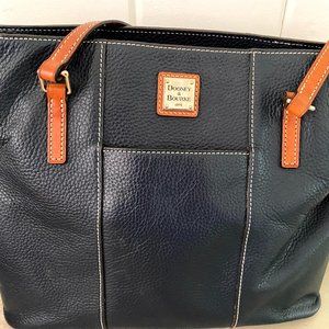 Dooney & Bourke bag